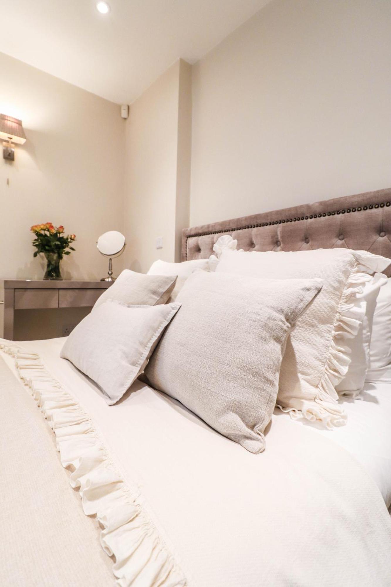 Lovely Kensington Apartment In A Prime Location