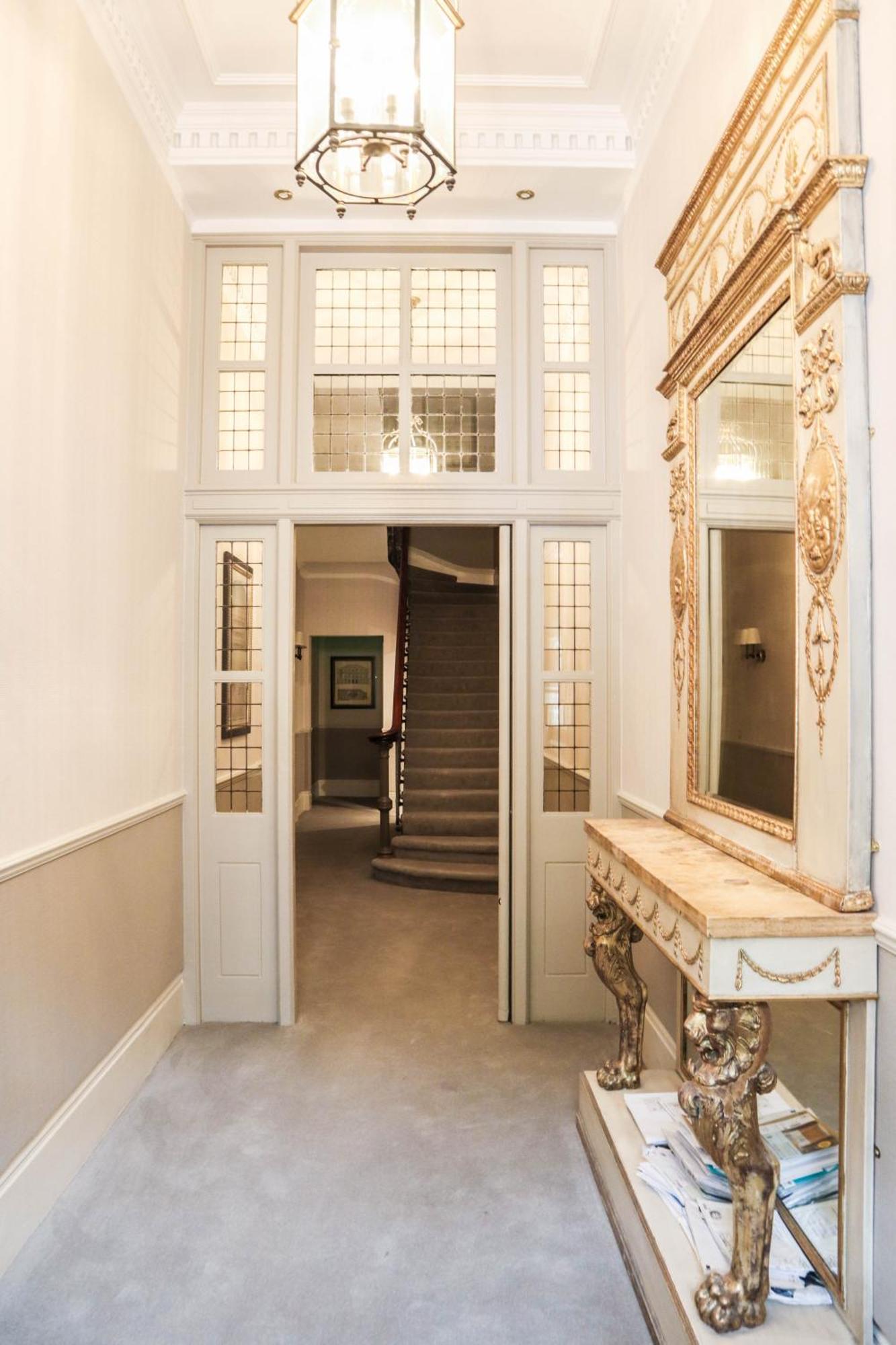 Lovely Kensington Apartment In A Prime Location Londra